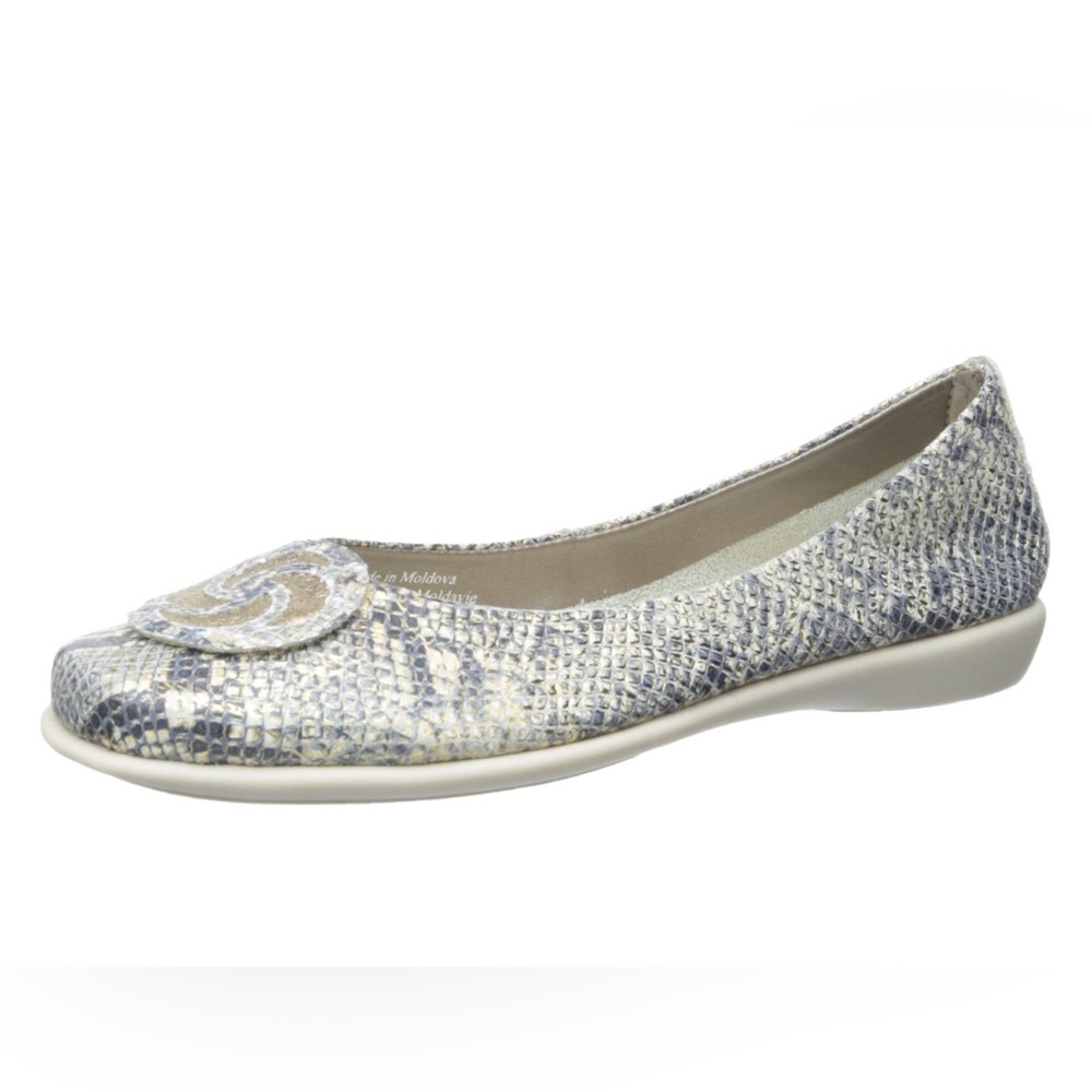 The FLEXX Bon Bon Ballet Flats Medallion Toe Snake Skin Gold Accent Size 7.5